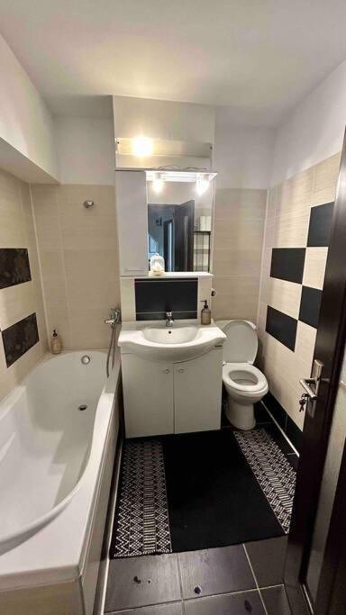 בוזאו Georgiana'S Central Apartment מראה חיצוני תמונה